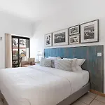Plaza Hotel 3*