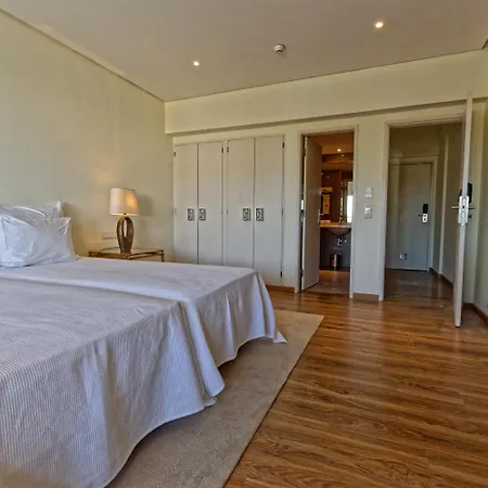 Hotel Plaza Carvoeiro (Lagoa)