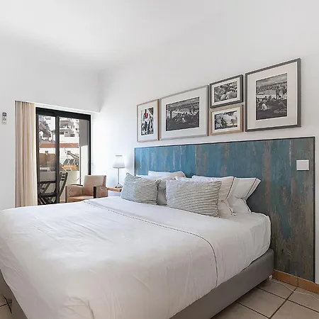 Plaza Hotel 3*