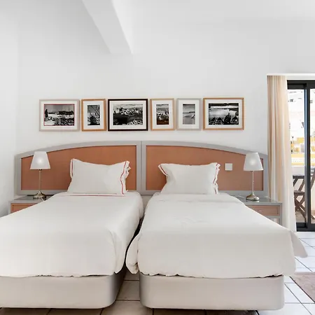 Hotel Plaza 3*