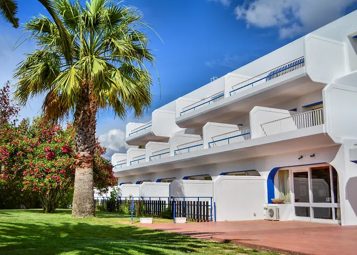 מלון Plaza